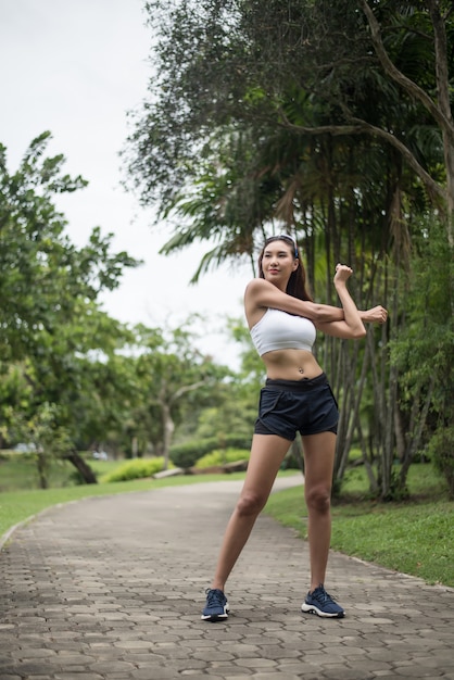 美洲杯历史最佳阵容回顾及历届最佳球员精彩表现分析